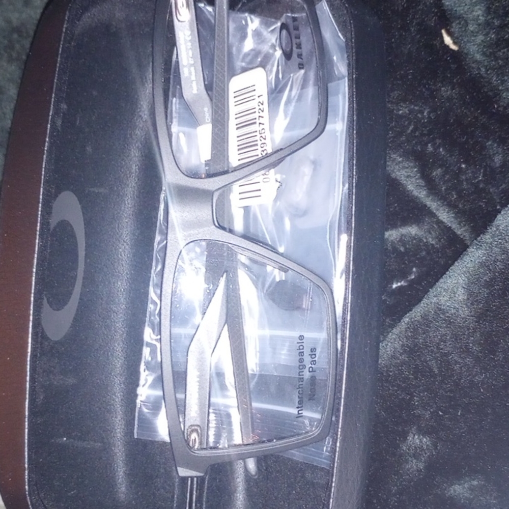 Oakley futurity black mt
